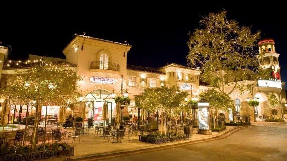 Rosie taxi cab Westlake Village