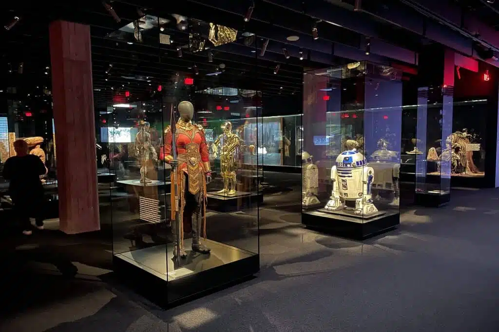 California-based artists, designers, and creatives, shoppers can find memorabilia, clothing