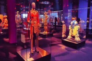 California-based artists, designers, and creatives, shoppers can find memorabilia, clothing