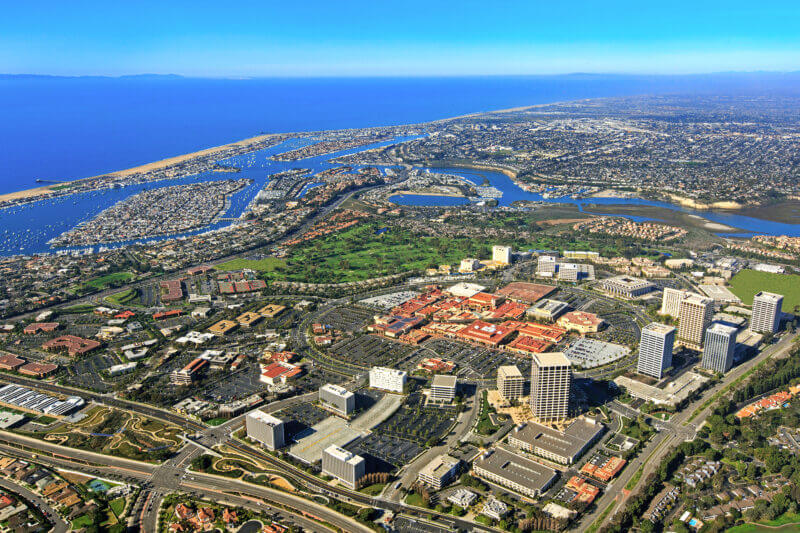 Irvine is a city in Orange County, California. To the east, Orange County Great Park features an antique carousel and a giant, anchored helium balloon. Visitors can ride the balloon up for aerial views. Trails wind past ancient sycamore trees in Bommer Canyon. The Pretend City Children’s Museum has a kid-size post office, cafe and farm. Impressionist art from around California is displayed at the Irvine Museum.